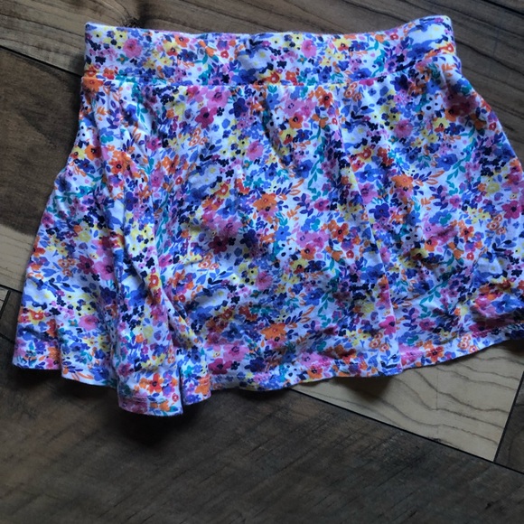 Old Navy size 4 Floral Skort - Picture 1 of 1
